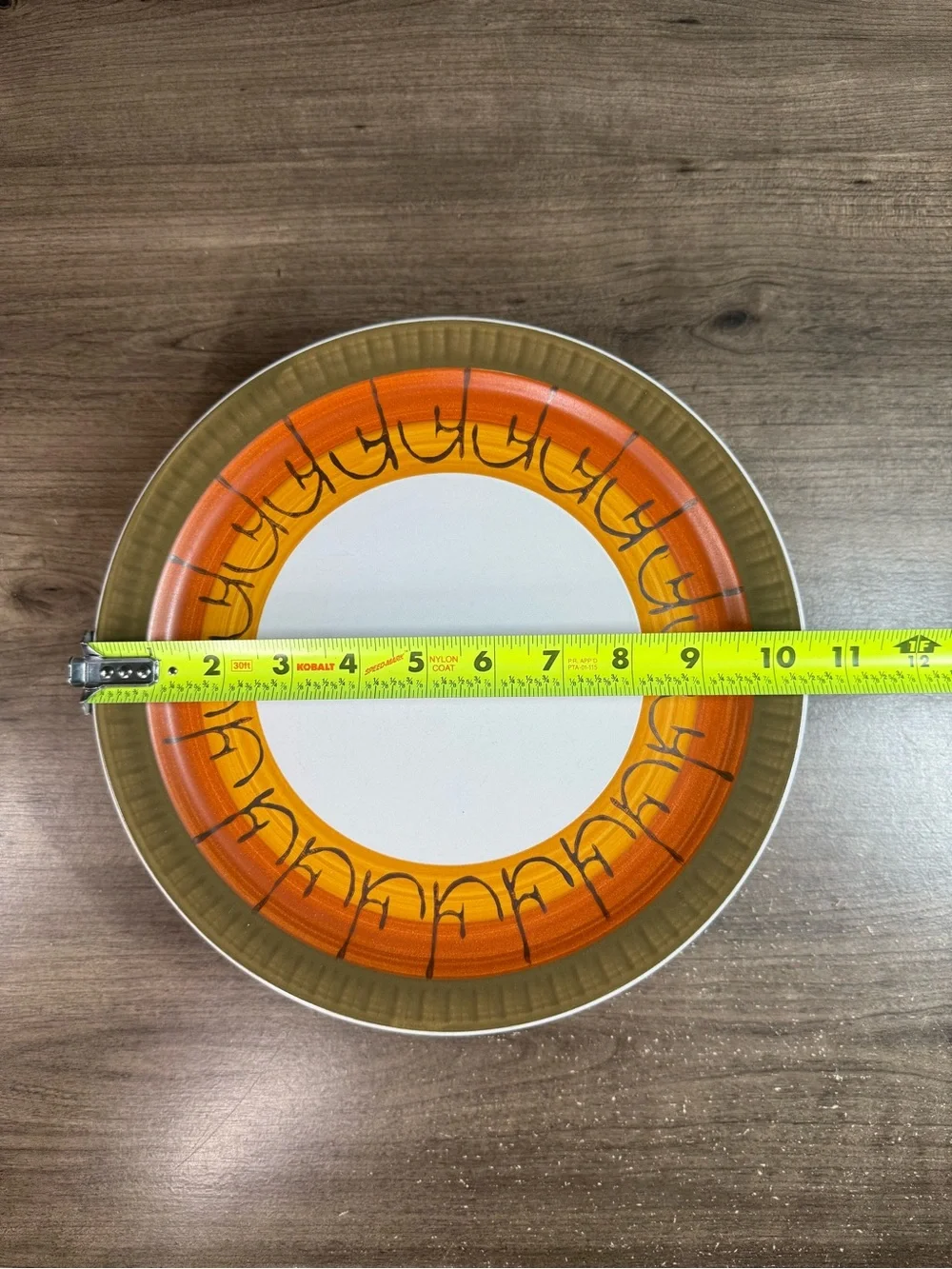 Retro Orange Accent Ceramic Dinner Plate with Olive Rim